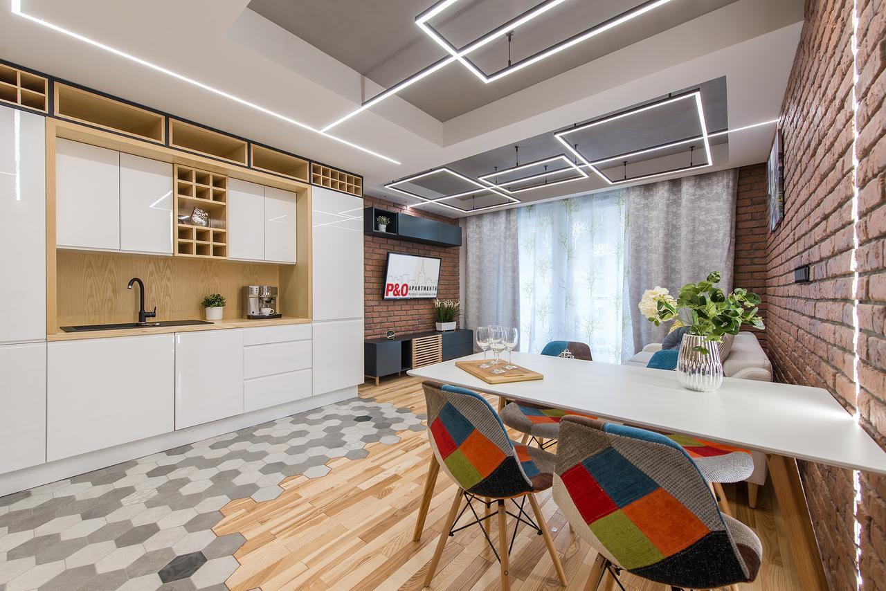 P&O Corporate Serviced Apartments Cybernetyki Warschau Buitenkant foto