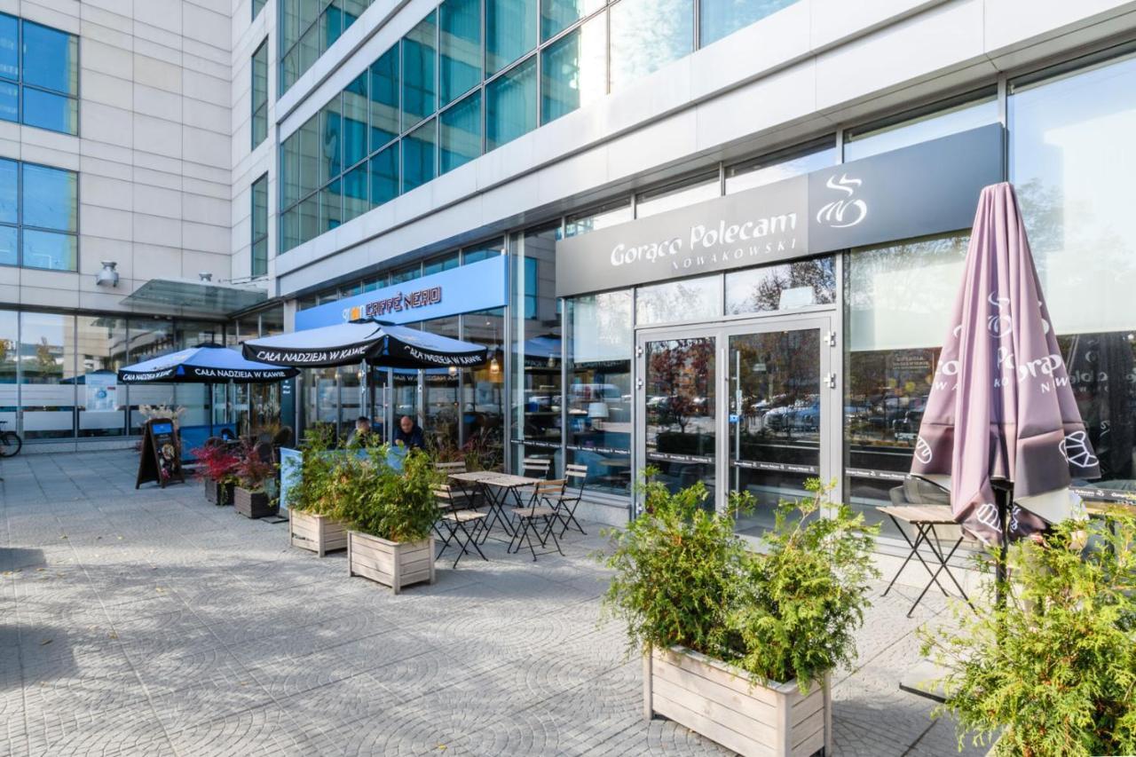 P&O Corporate Serviced Apartments Cybernetyki Warschau Buitenkant foto