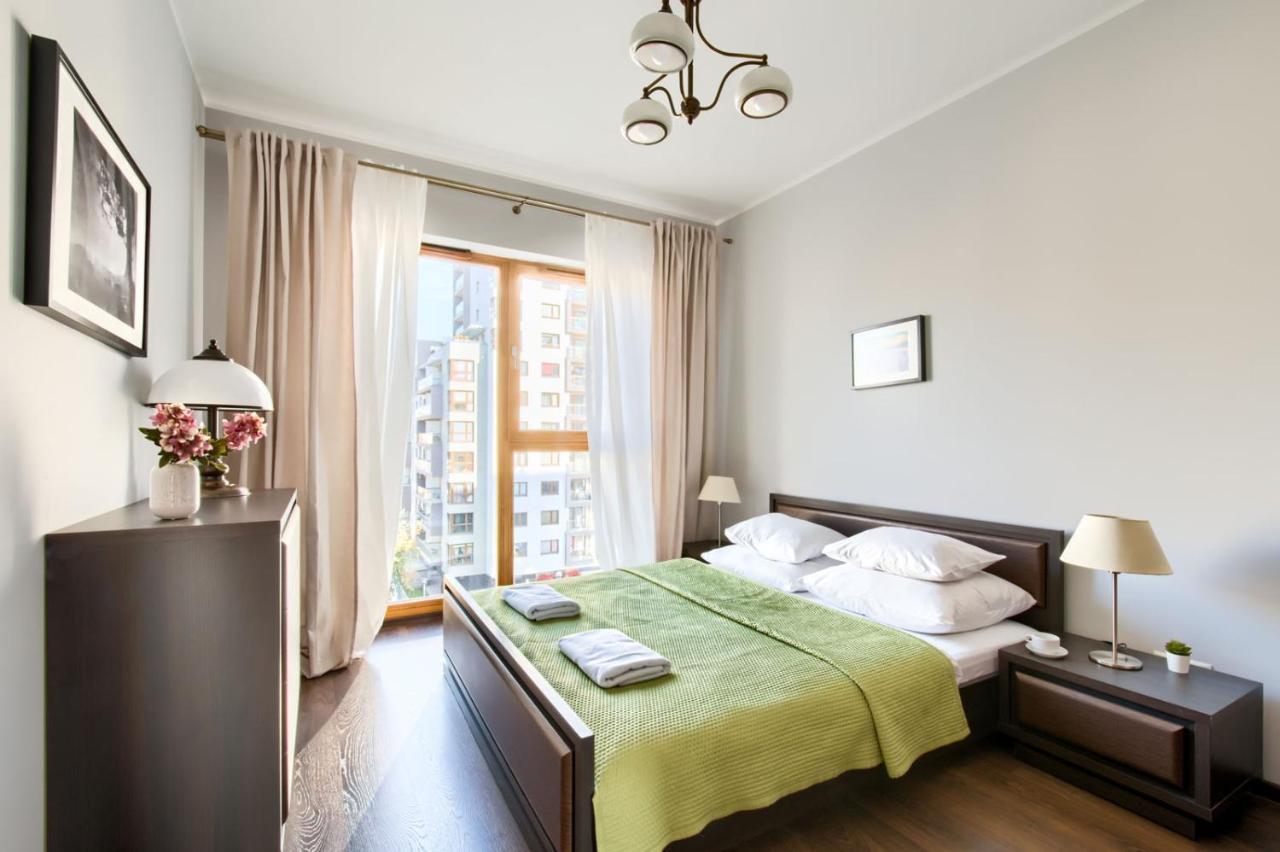 P&O Corporate Serviced Apartments Cybernetyki Warschau Buitenkant foto